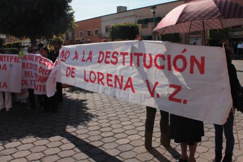 Se manifiestan pobladores de Tzompantepec en apoyo a su alcaldesa imagen 1