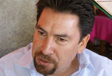 Niega Vázquez Conchas declinar por diputación