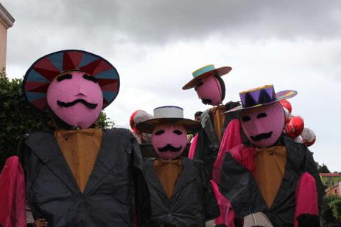 Xicohtzinco se sumó al desfile del 31 festival internacional de títeres imagen 4