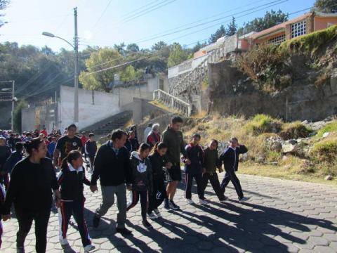 Efectúan comuna de Tlaxcala la Caminata por tu salud y zumba en tu comunidad en Atempan imagen 1