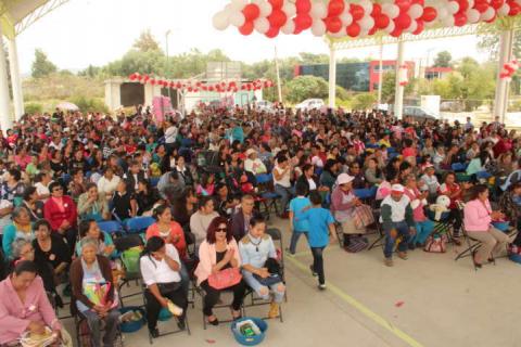 Alcalde resalta y reconoce el trabajo de las madres en el municipio imagen 3