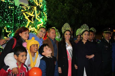 Llega la navidad al pueblo mágico de Tlaxco con emotivo desfile imagen 22