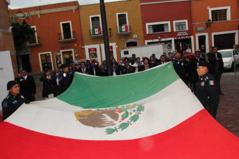 Rosete Sánchez encabezó Arrió del Lábaro Patrio en el zócalo capitalino imagen 4