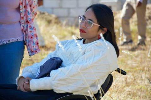 Gabriela Hernández refuerza su compromiso comunitario con apoyos directos y trabajo cercano