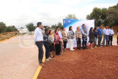 Con más obras de pavimentación estamos trasformando Tlacuilohcan: alcalde imagen 2