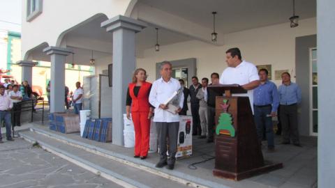 El municipio de Tzompantepec reconoce la labor altruista del párroco Elías Dávila Espinoza imagen 3