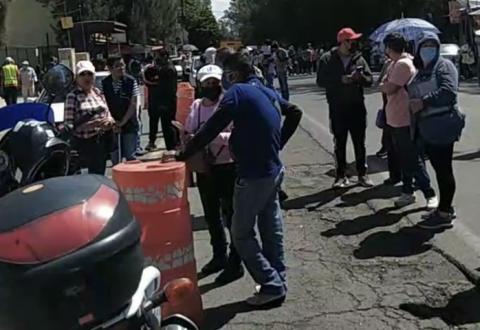 Pacientes con enfermedad renal se manifiestan por cambios en el servicio