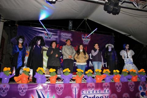 Realiza SMDIF Calpulalpan, Primer Festival del “Chocolate y Pan de Muerto 2014” imagen 4