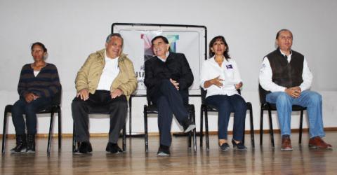 Sólo con trabajo productivo y comprometido, saldremos adelante: AAL imagen 2
