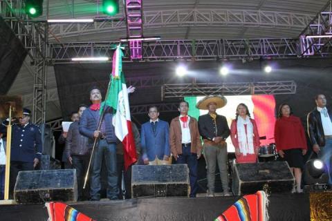 Alcalde Villarreal Chairez encabezo ceremonia del Grito de Independencia imagen 1