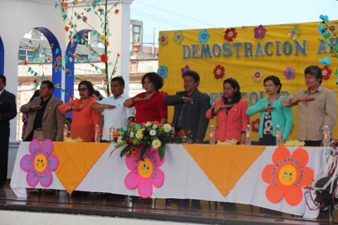 Participan alumnos de Contla en demostración artística 2015 imagen 1