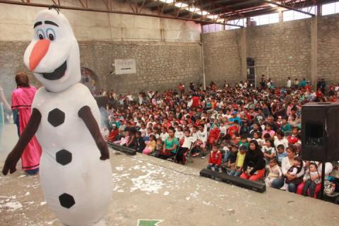 Mamas y niños de Xaltocan son festejados en su día imagen 2