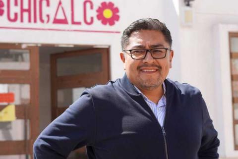 Alcalde de Zacatelco “infla” cifras y hasta Conjunto Primavera se burla de él
