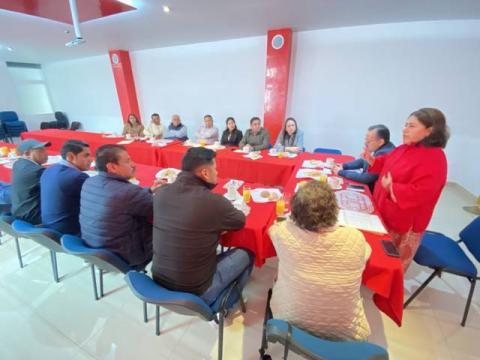 Águila y Cambrón, atienden a regidores por instalación de hospital IMSS en zona sur imagen 3
