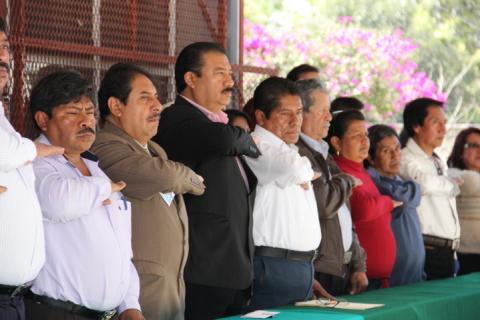Entrega alcalde Francisco Román Sánchez techumbre a secundaria imagen 1