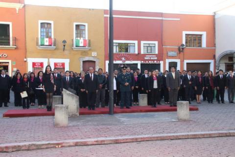 TOA encabezó Izamiento del Lábaro Patrio en la capital del estado imagen 3