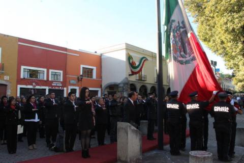 TOA encabezó Izamiento del Lábaro Patrio en la capital del estado imagen 4
