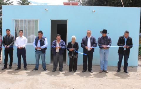 Entrega Alcalde de Huamantla 18 acciones de vivienda imagen 1