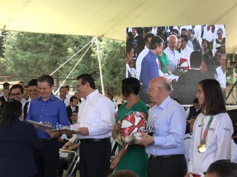 Integral el programa Salud en tu Escuela; combatirá sobrepeso