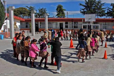 Continúa Calpulalpan con intensa Campaña de Proximidad en Escuelas imagen 1