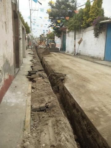 Avanza cambio de la red de agua potable en Tepeyanco imagen 4