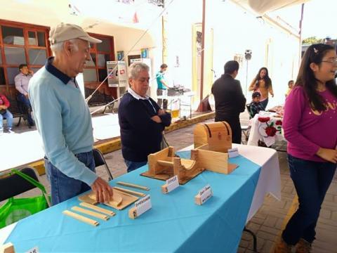 Realizan 1er concurso de artesano en Papalotla