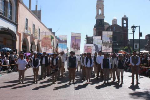 Alcalde encabezo el desfile del 107 aniversario de la Revolución Mexicana imagen 4