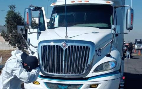 Matan a operador de tráiler durante violento intento de robo en la Amozoc–Perote