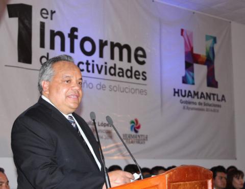 Rinde Alejandro Aguilar López primer informe de actividades imagen 1