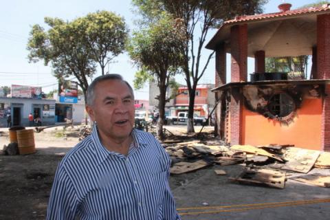 Se deslinda ex líder del PAN de los hechos vandálicos suscitados en la madrugada en Texoloc imagen 1