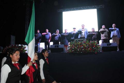 Metas y logros fue lo que presentó Gómez Sanluis en su 3er informe imagen 5