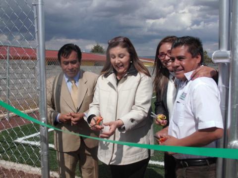 Xaloztoc estrena cancha de futbol rápido imagen 3