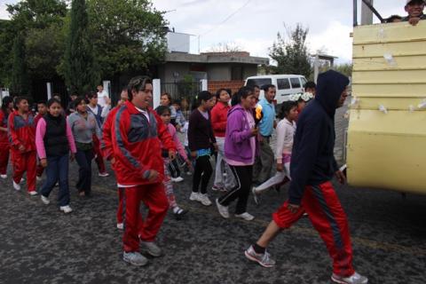 Alcandel de Chiautempan apoya tradiciones y costumbres de Tlalcuapan imagen 2