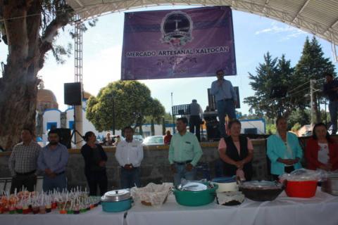El Mercado Artesanal ha contribuido al desarrollo del municipio: alcalde imagen 3