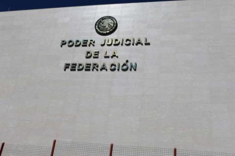 Detienen a ladrón de combustible en Calpulalpan