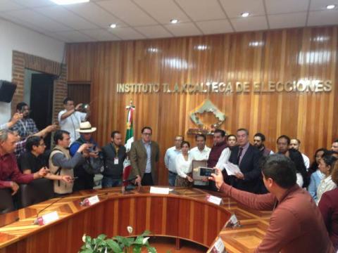 Registra Morena a candidatos a diputados locales imagen 2