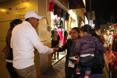 Recibe el exrector Víctor Job apoyo de los chiautempenses imagen 4