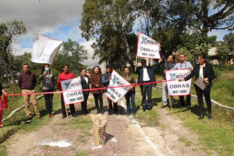 Alcalde acerca servicio básico y rehabilitación de carretera para Texopa imagen 1