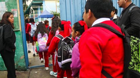 Se acaban las clases, pero no las actividades: alumnos seguirán bajo evaluación hasta julio