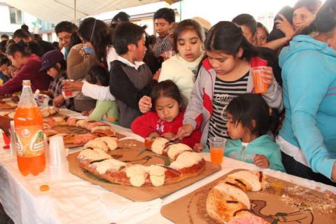 Vamos a seguir trabajando a favor de los niños son nuestro futuro: alcalde imagen 4