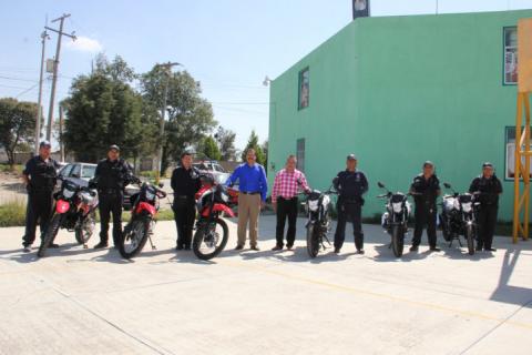 Entrega alcalde Francisco Román Sánchez 6 motocicletas para reforzar la seguridad pública de Zacatelco imagen 3