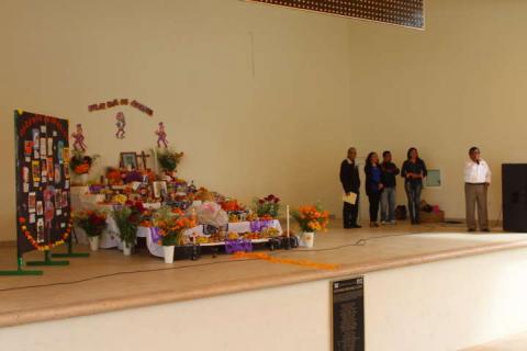 Las tradiciones de Día de Muertos, serán un legado para nuestros hijos: AFP imagen 3