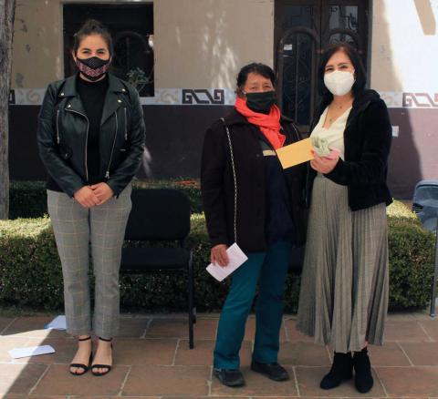 Entrega DIF de Tetla de la Solidaridad apoyos económicos para gastos médicos imagen 1