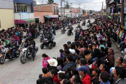 En un acto Histórico e Inédito se realiza el Desfile de Pre-feria en Calpulalpan donde asisten 30 mil personas imagen 16