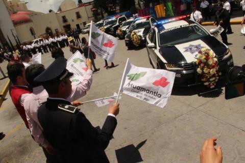 Sánchez Jasso refuerza la seguridad entregando 5 nuevas patrullas imagen 2