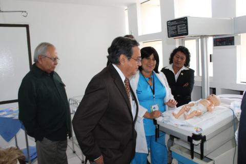 Visitan secretarios de salud y educación a la Universidad Metropolitana de Tlaxcala imagen 2