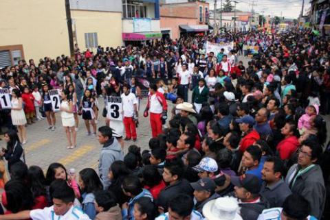 En un acto Histórico e Inédito se realiza el Desfile de Pre-feria en Calpulalpan donde asisten 30 mil personas imagen 12