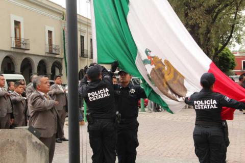 Alcalde encabezo Arrio de Bandera en la capital del estado imagen 3