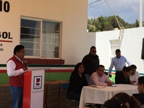 El Municipio de Tequexquitla, hizo entrega de 169 litros de leche alpura subsidiada imagen 1
