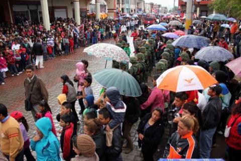 En un acto Histórico e Inédito se realiza el Desfile de Pre-feria en Calpulalpan donde asisten 30 mil personas imagen 11